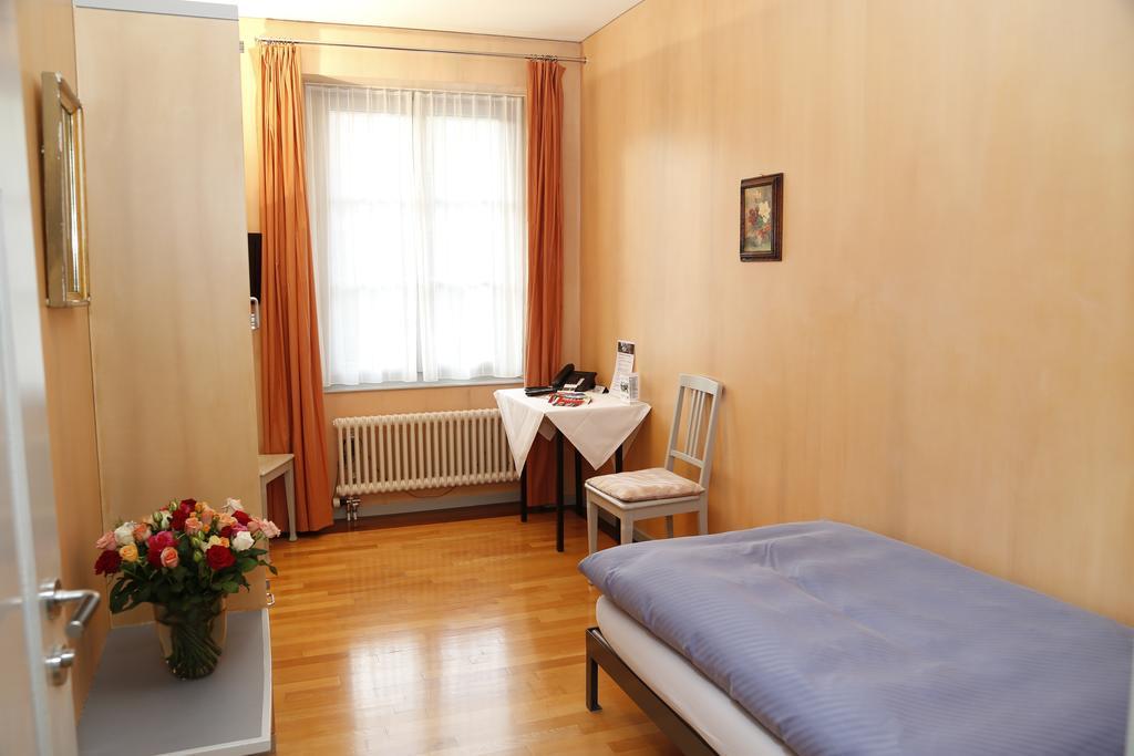 Gasthof Gyrenbad Turbenthal Oda fotoğraf